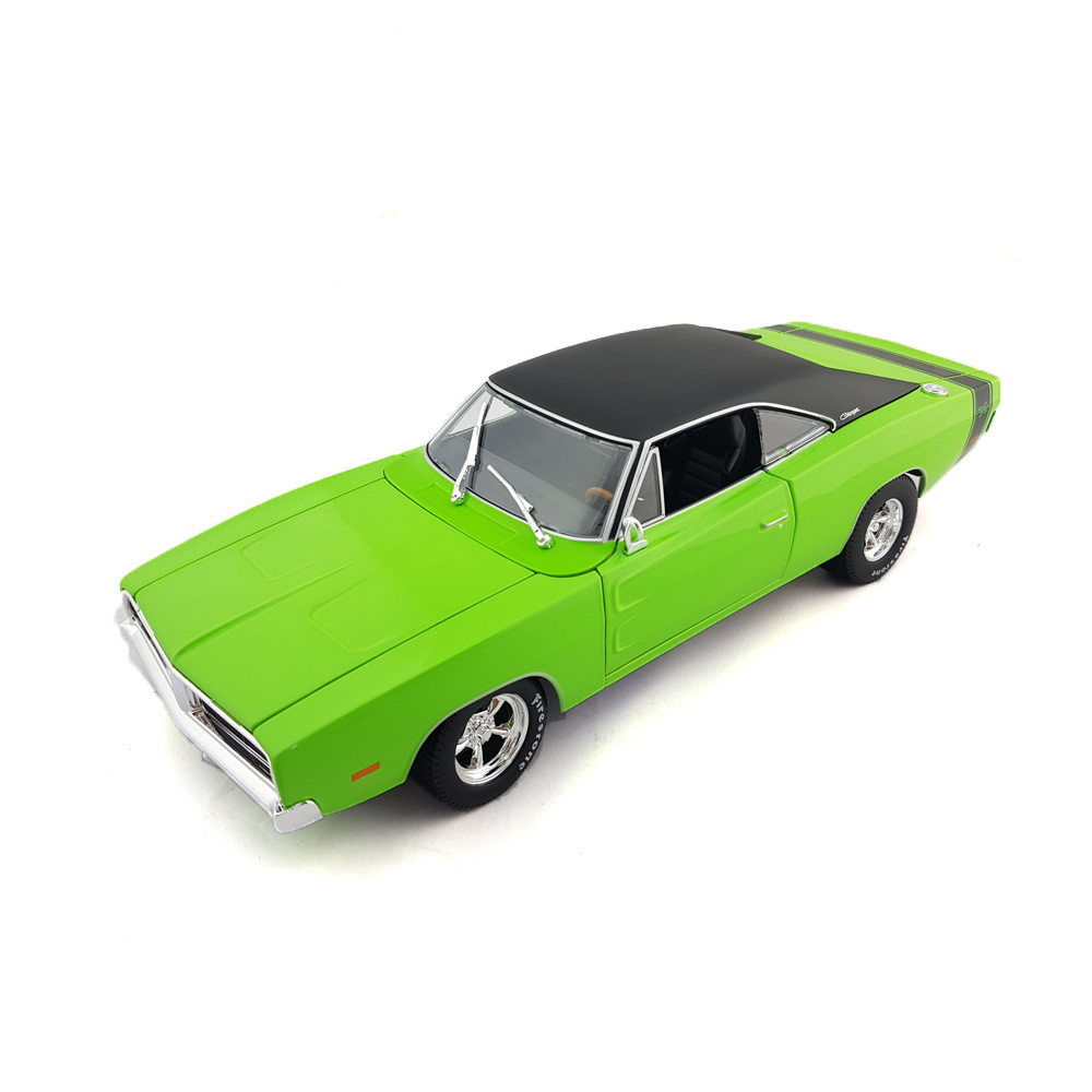 Maisto Licensed 1:18 Scale Dodge Charger R T 1969 Diecast Model Car Green